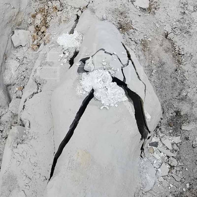 混凝土無聲破碎劑